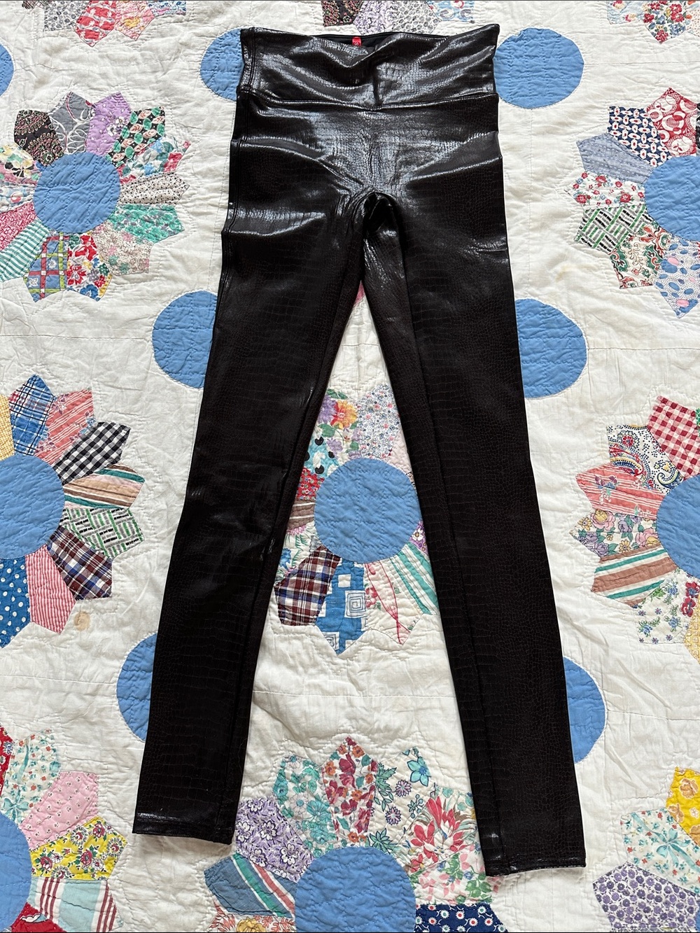 SPANX Black High-Waist Faux Leather Croc Embossed Leggings Sz S